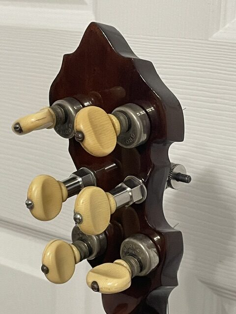 Heritage Signature Cam Tuner set with grained ivoroid buttons